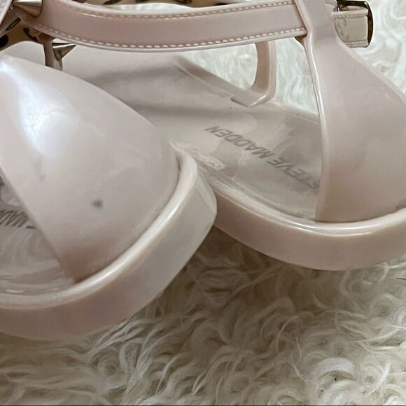 Steve Madden Nude Spiked Jelly Style Sandals 39/8.5 - Picture 6 of 7